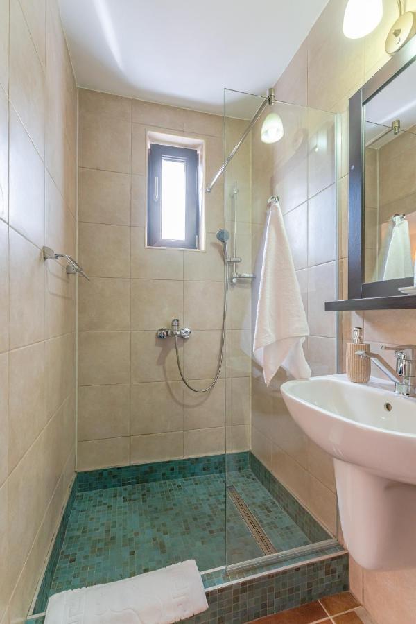 Vila Trubadur - Adults Only Bran  Luaran gambar