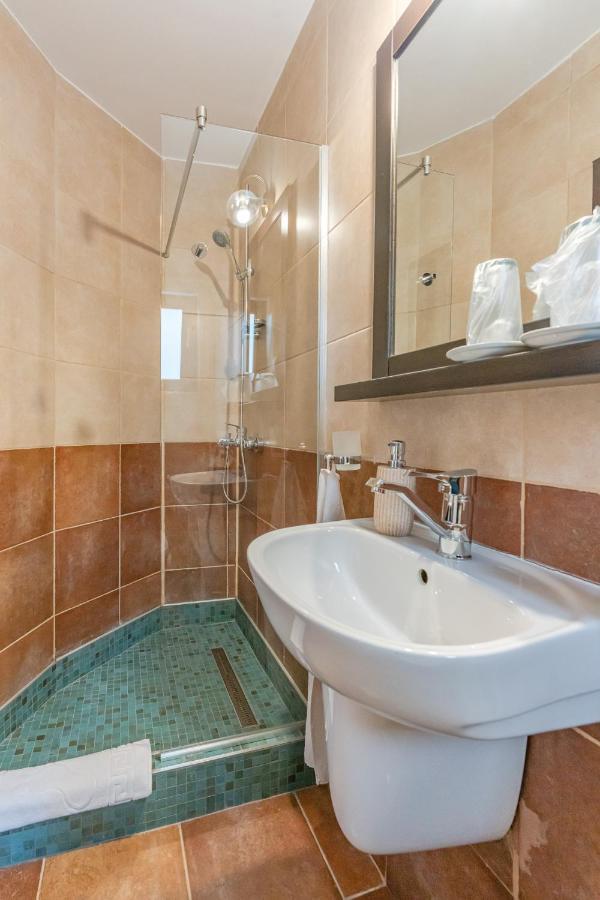 Vila Trubadur - Adults Only Bran  Luaran gambar