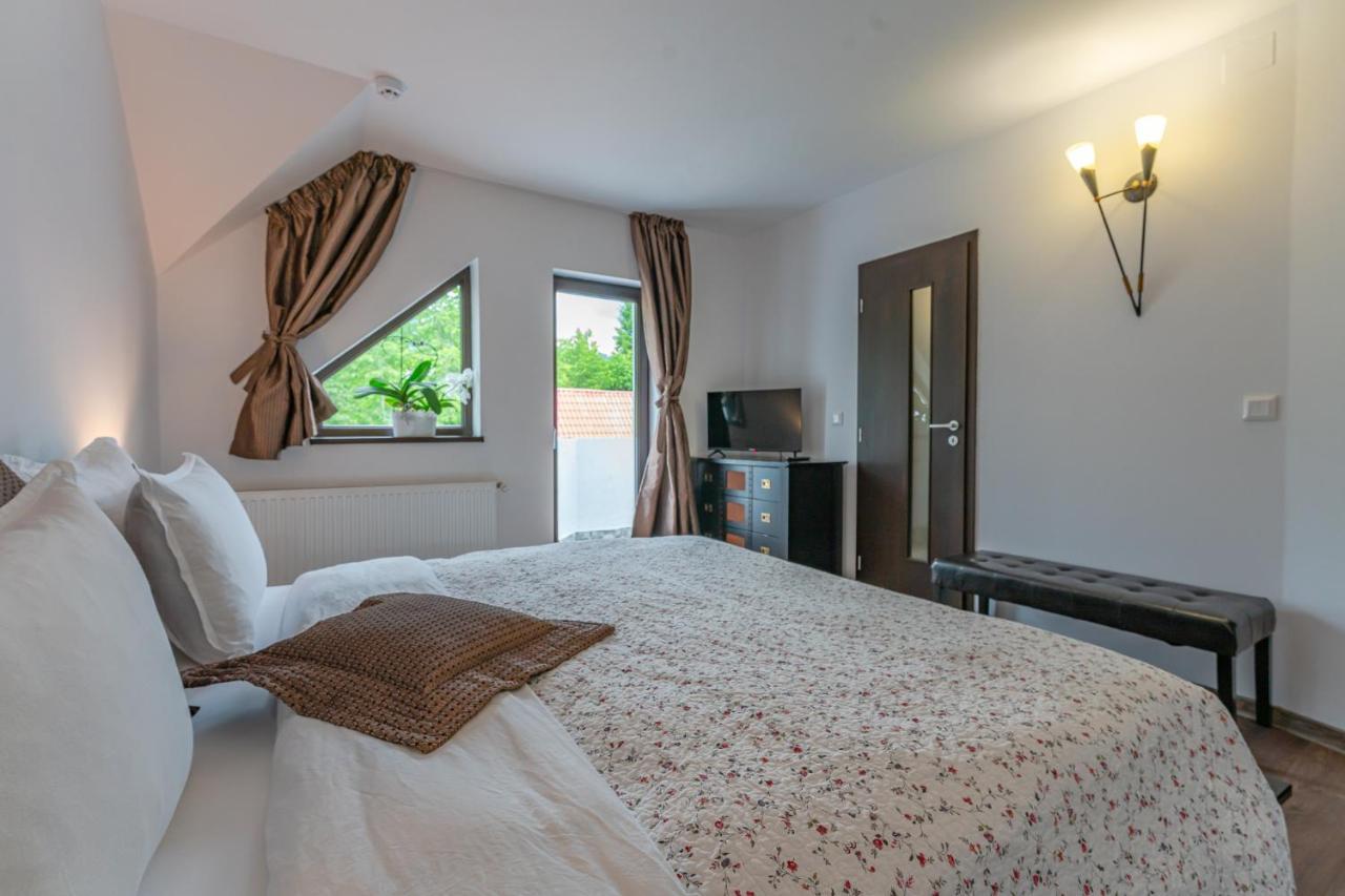 Vila Trubadur - Adults Only Bran  Luaran gambar